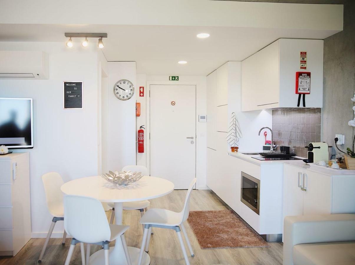 Family Studio Aveiro Apartment Luaran gambar